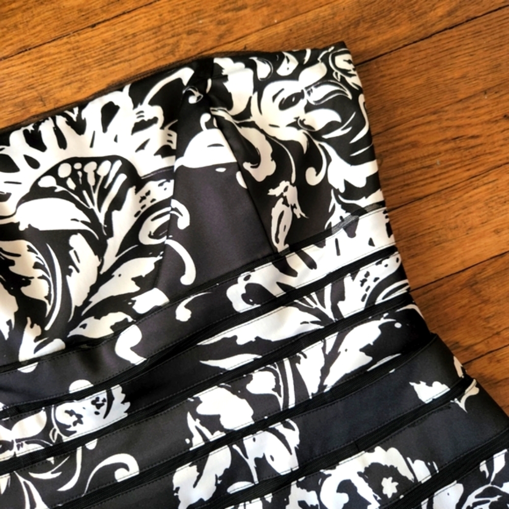 White House Black Market Strapless Black and White Dress Size 4 NWT - Picture 7 of 16
